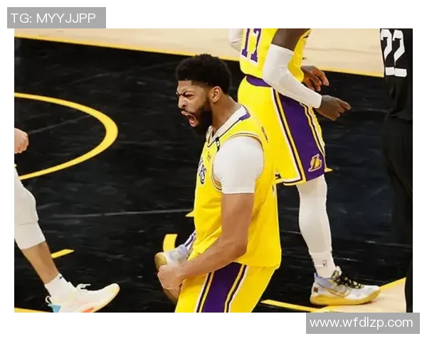 12月3日湖人与太阳精彩对决全场录像回放及赛后精彩点评分析